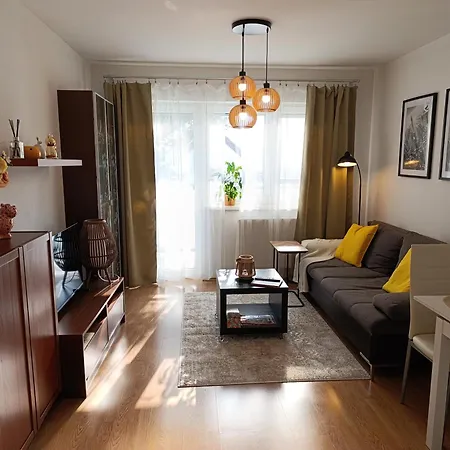 S Parkovanim, Balkonom, Klimatizaciou, Free Parking *