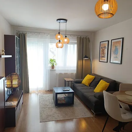 Apartament S Parkovanim, Balkonom, Klimatizaciou, Free Parking Bratysława