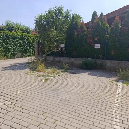 S Parkovaním, Balkónom, Klimatizáciou, Free Parking