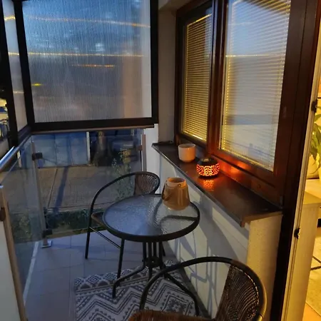 S Parkovanim, Balkonom, Klimatizaciou, Free Parking Apartmán