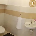S Parkovanim, Balkonom, Klimatizaciou, Free Parking Apartament *