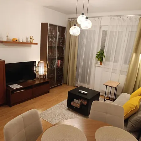 Apartament S Parkovanim, Balkonom, Klimatizaciou, Free Parking Bratysława
